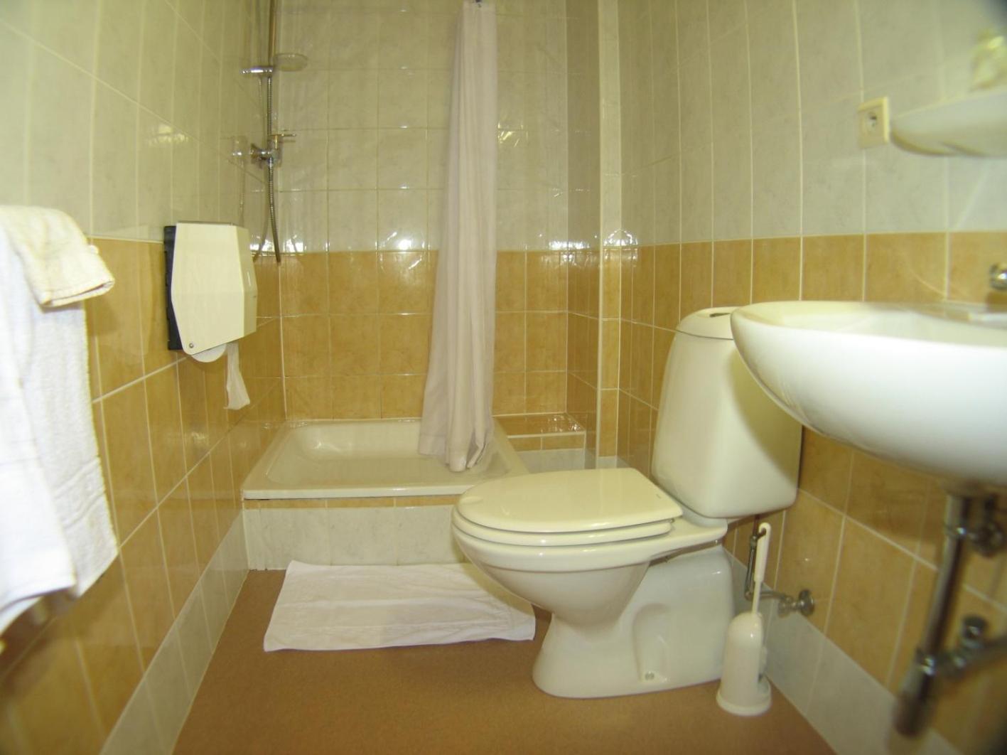Hotel Aux Massotais Petites Tailles Ngoại thất bức ảnh