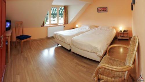 Hotel Aux Massotais Petites Tailles Phòng bức ảnh